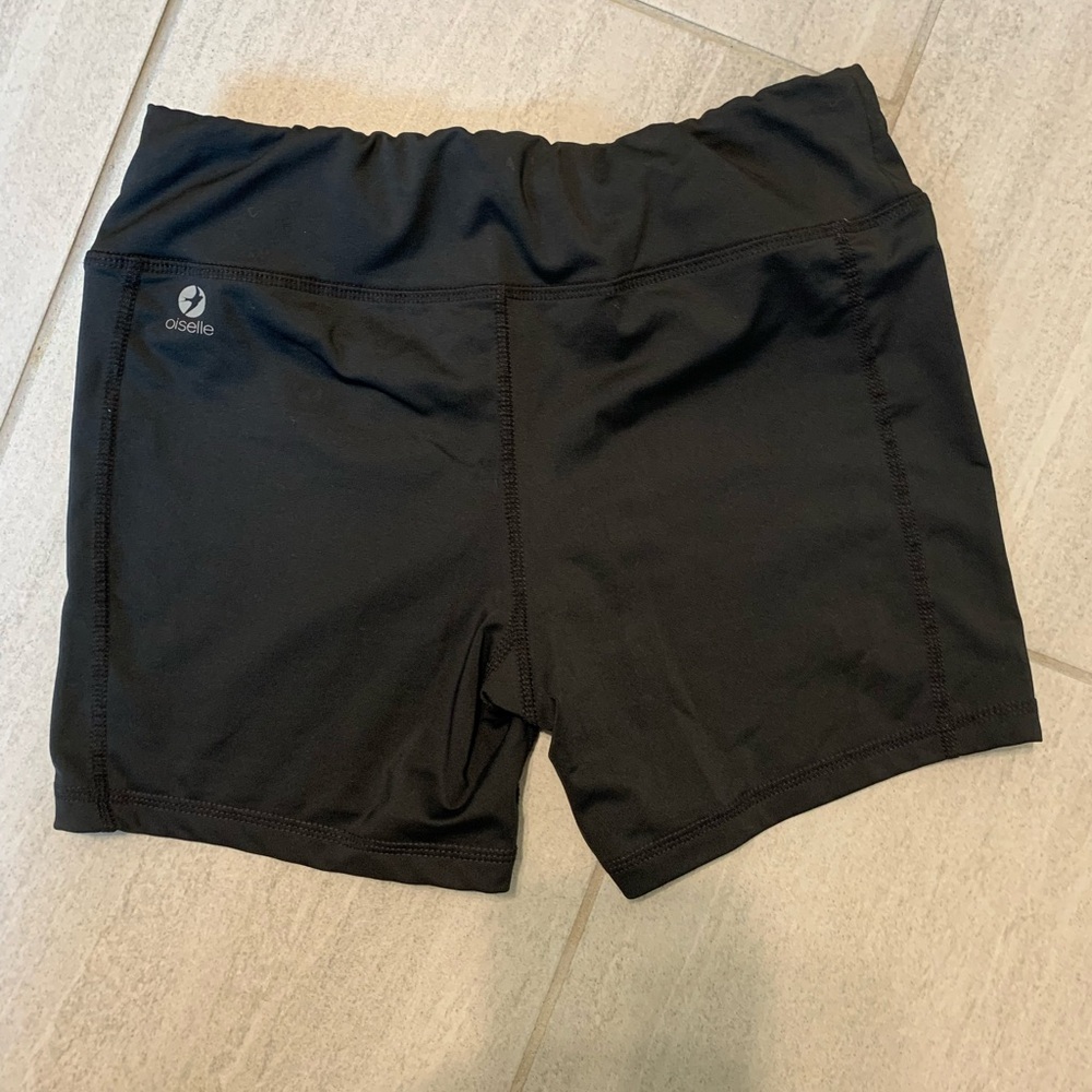 Oiselle black workout shorts